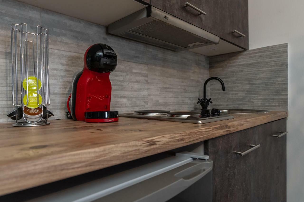 Superb Industrial Style Lodge Heart Of Афины Экстерьер фото