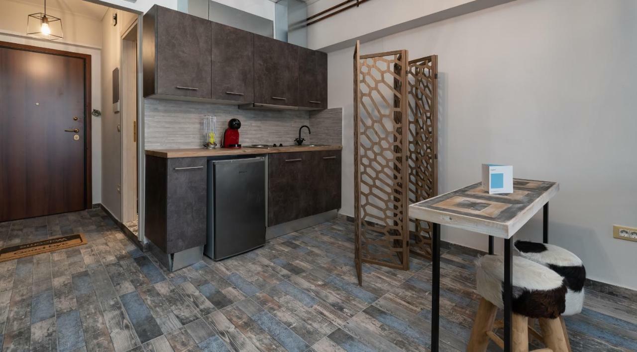 Superb Industrial Style Lodge Heart Of Афины Экстерьер фото