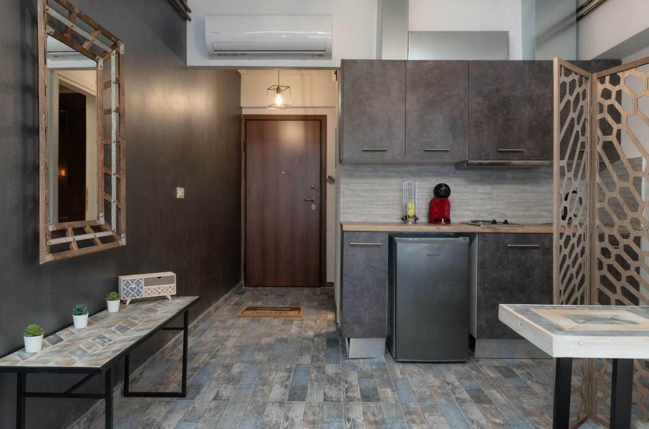 Superb Industrial Style Lodge Heart Of Афины Экстерьер фото