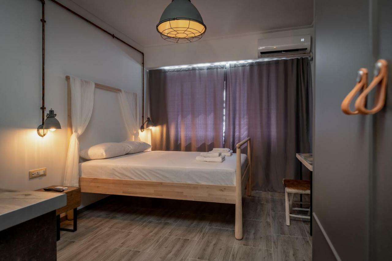 Superb Industrial Style Lodge Heart Of Афины Экстерьер фото