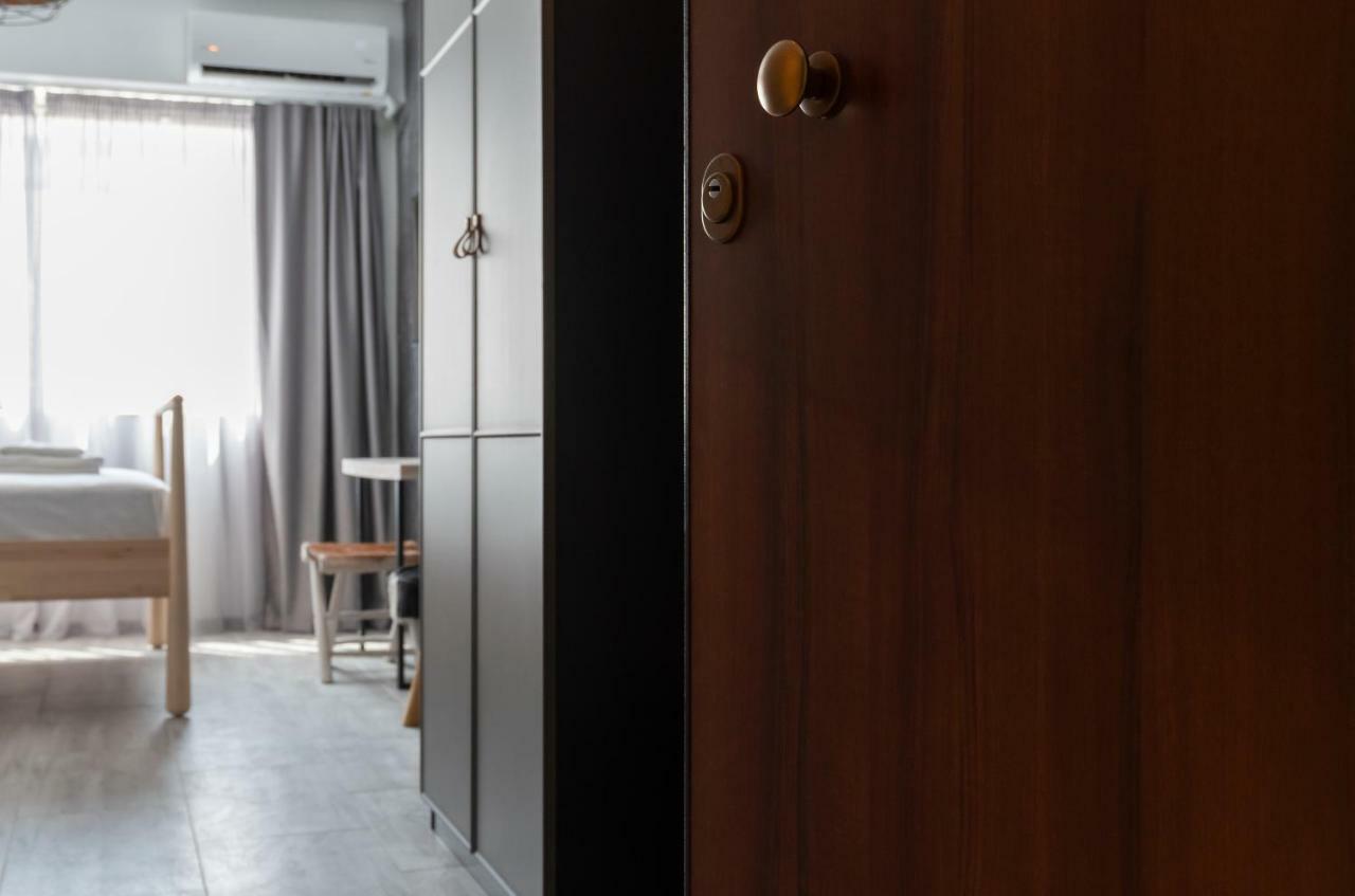 Superb Industrial Style Lodge Heart Of Афины Экстерьер фото