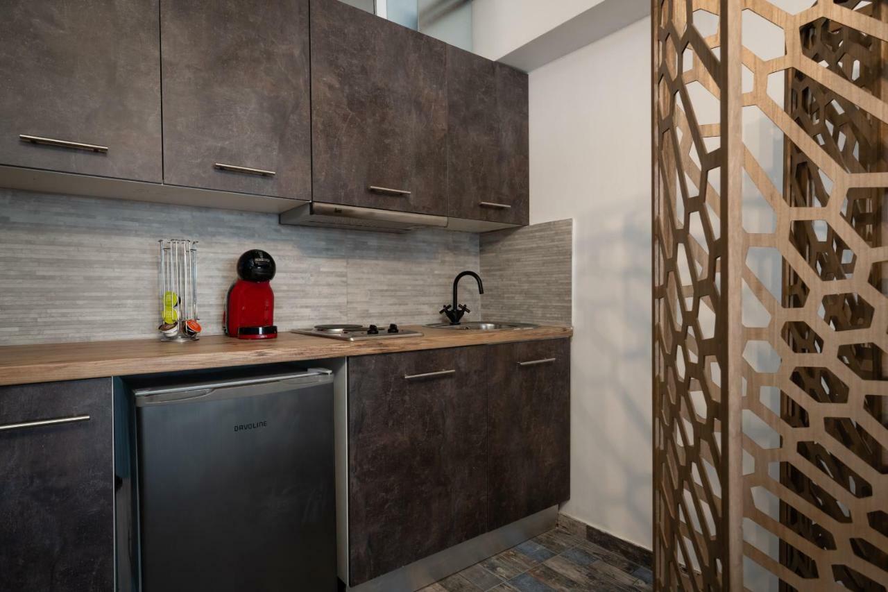 Superb Industrial Style Lodge Heart Of Афины Экстерьер фото