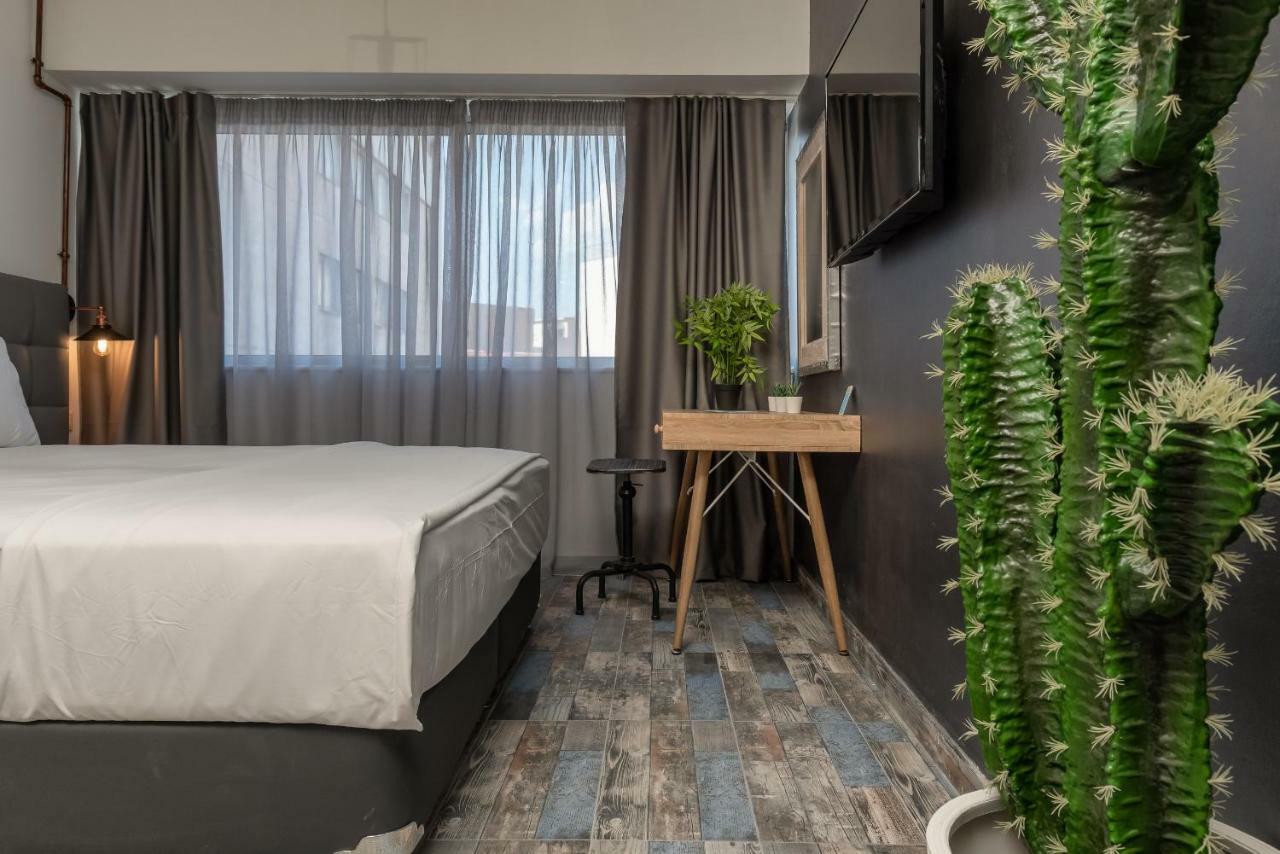 Superb Industrial Style Lodge Heart Of Афины Экстерьер фото
